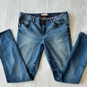 Zara Lightly Distressed Jeans